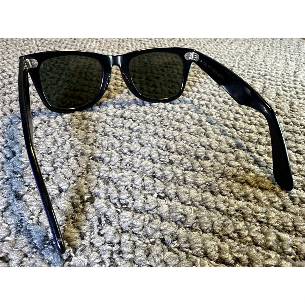 Ray-Ban super cool